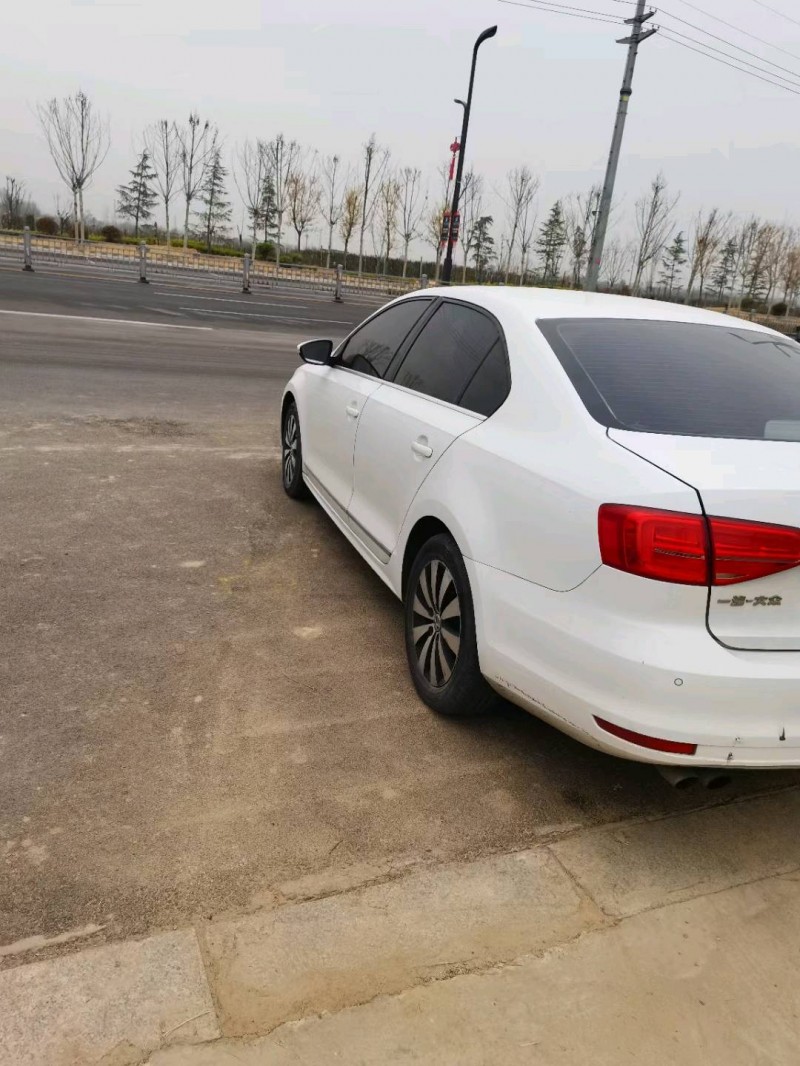 济南17年大众速腾5