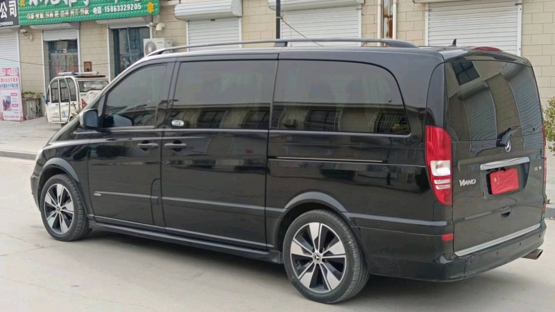 淄博15年奔驰唯雅诺9