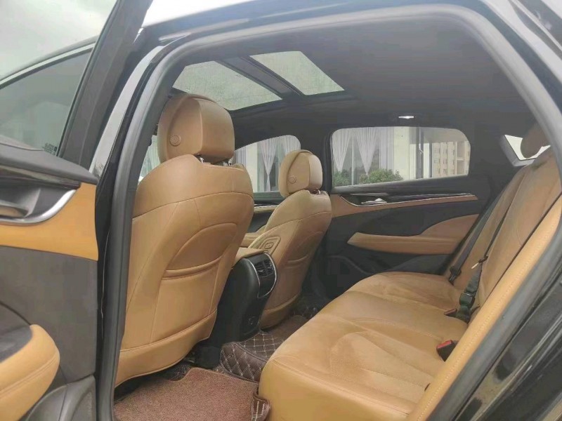 梧州19年别克君越4