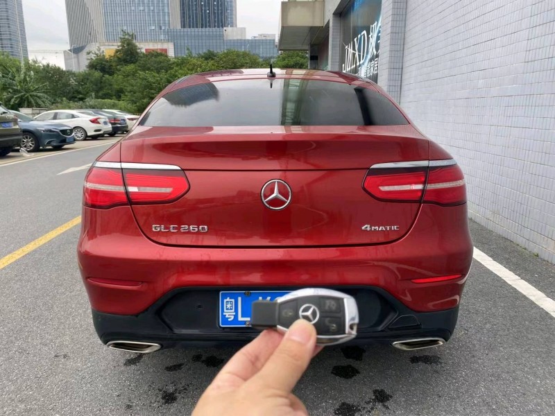 广州17年奔驰GLC9