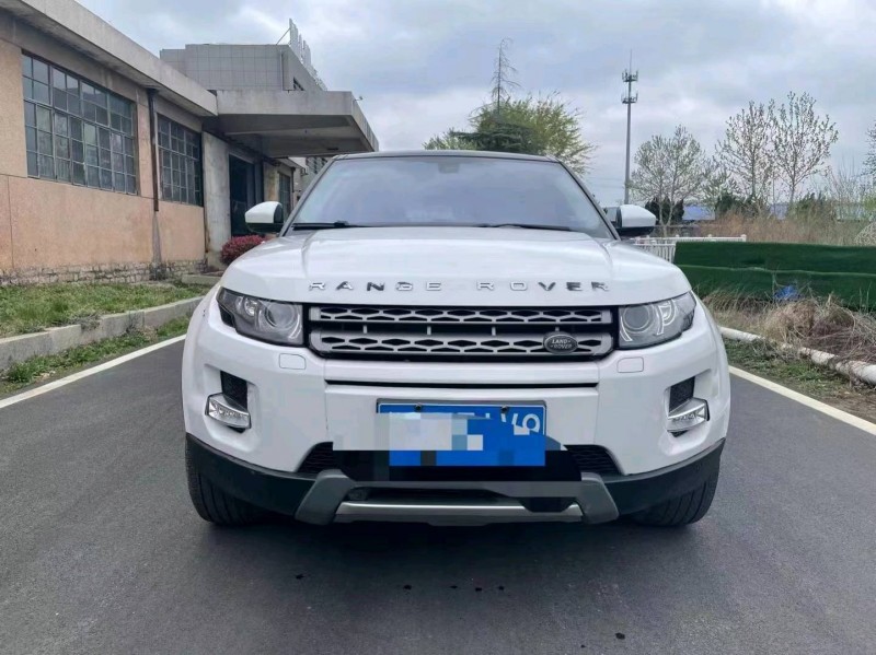 青岛16年路虎极光1