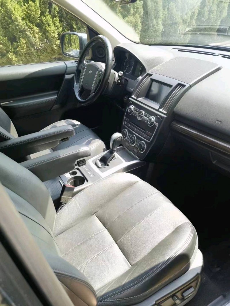 淄博13年路虎神行者8