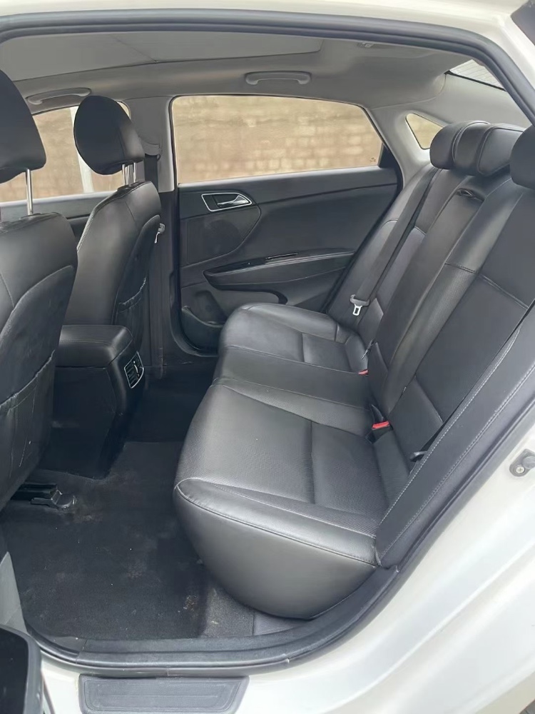 嘉兴17年现代名图7