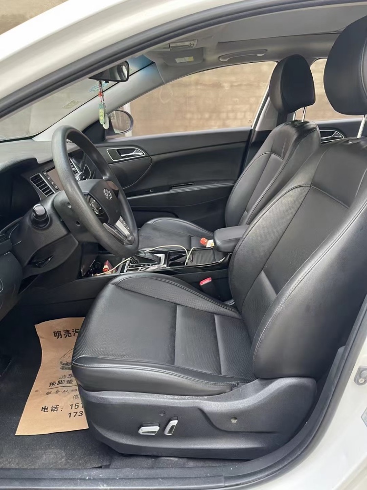 嘉兴17年现代名图8