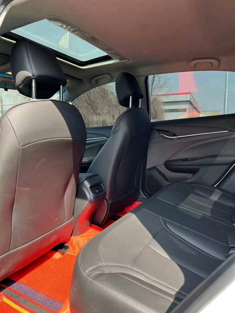 沈阳22年别克英朗8