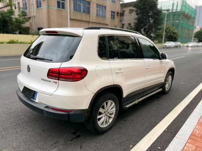 东莞13年大众途观8