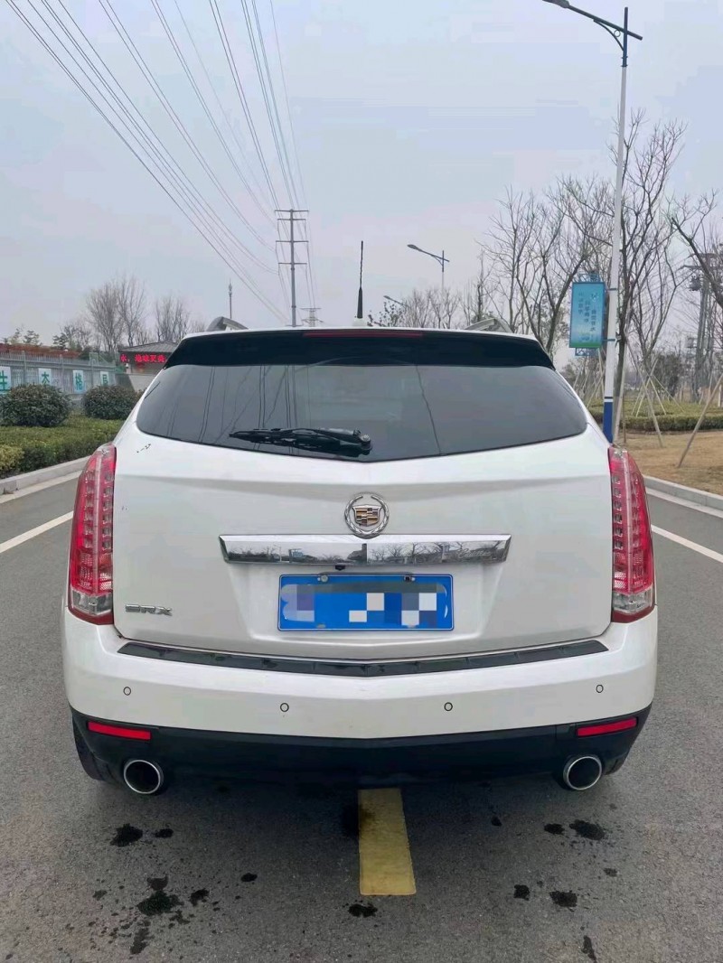 徐州12年凯迪拉克SRX9