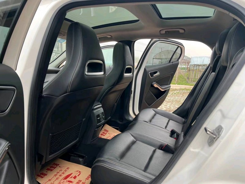 徐州18年奔驰GLA7