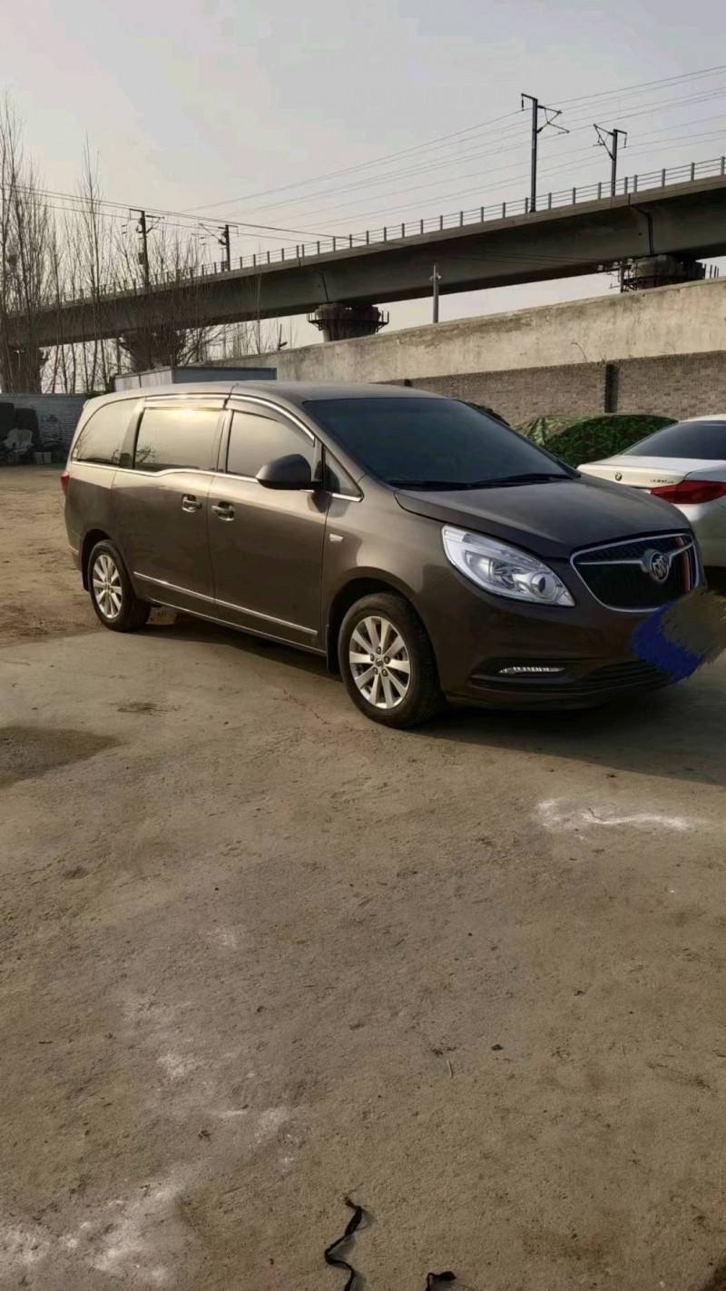 石家庄19年别克GL83