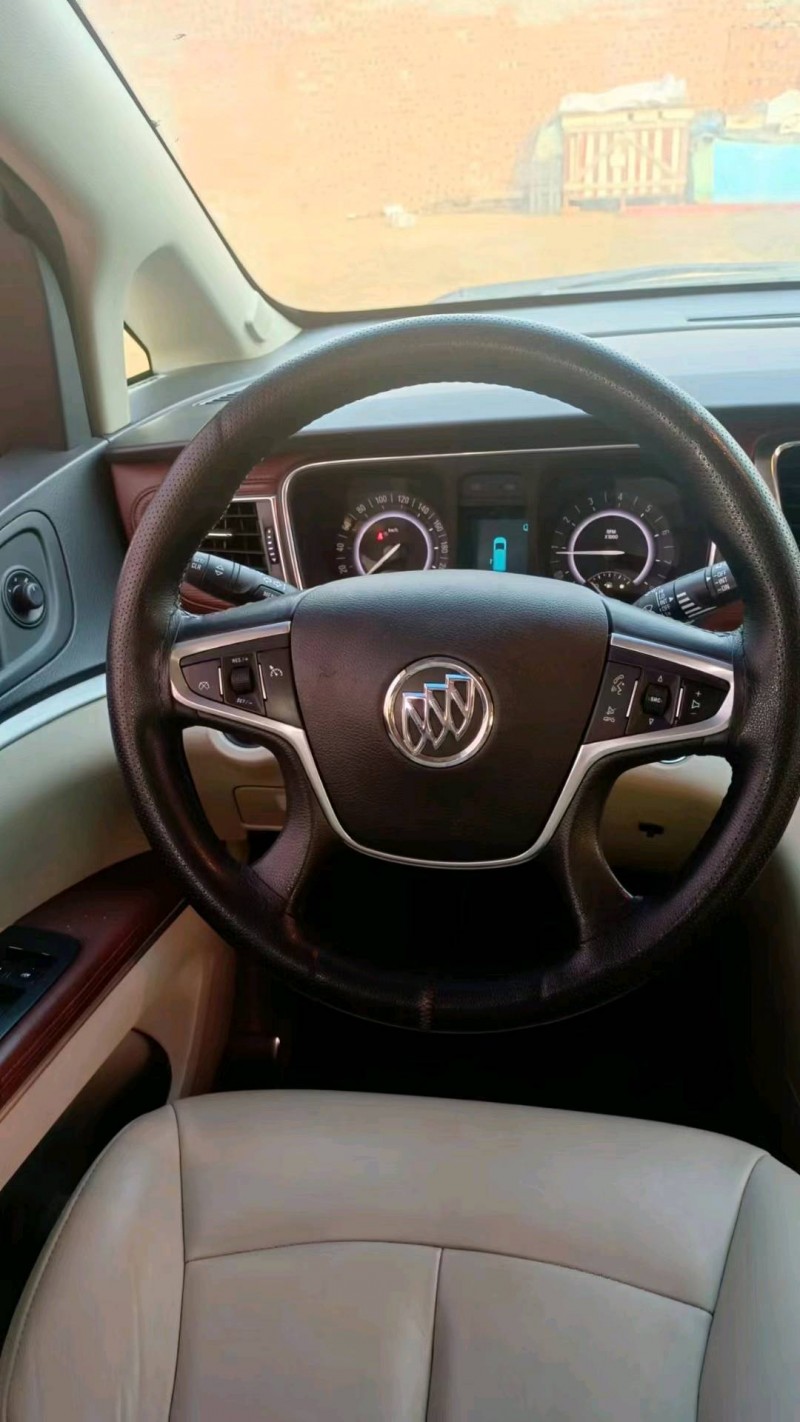 石家庄19年别克GL86