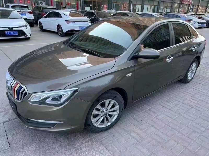 菏泽17年别克英朗1