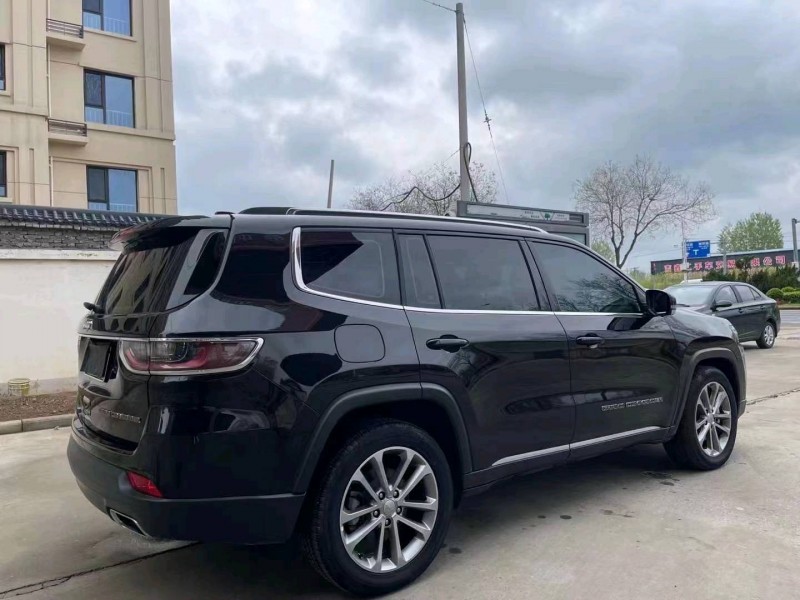 邯郸20年Jeep大切诺基4