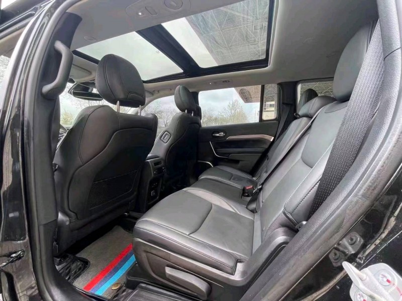 邯郸20年Jeep大切诺基8