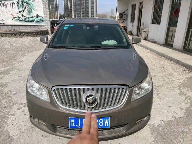 聊城13年别克君越1