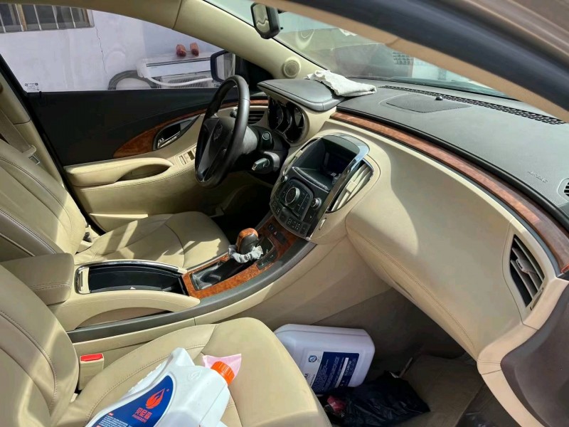 聊城13年别克君越5