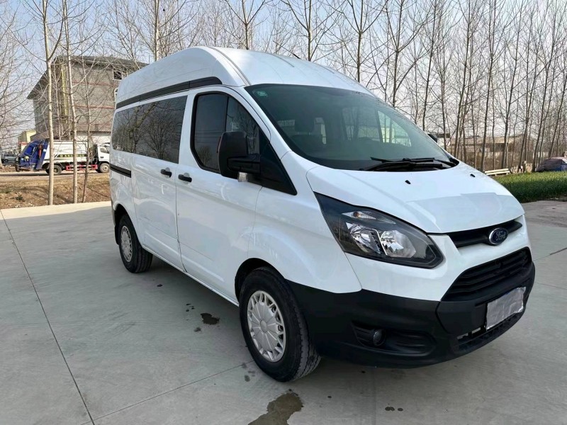 徐州19年福特全顺3