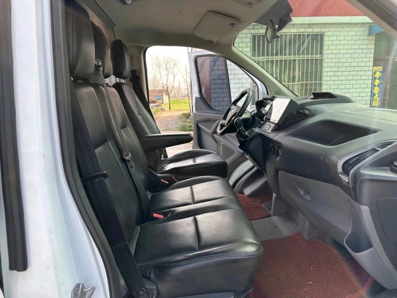 徐州19年福特全顺6