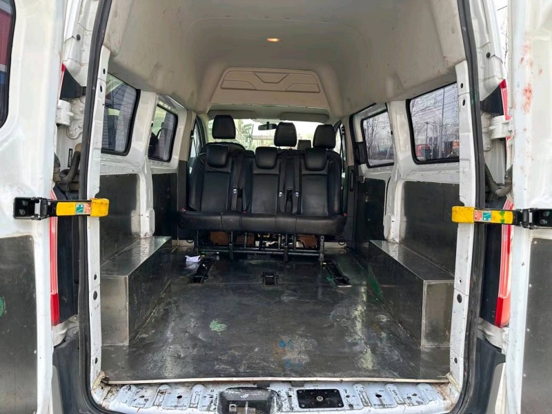 徐州19年福特全顺7