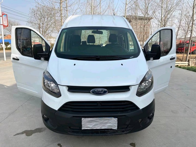 徐州19年福特全顺8