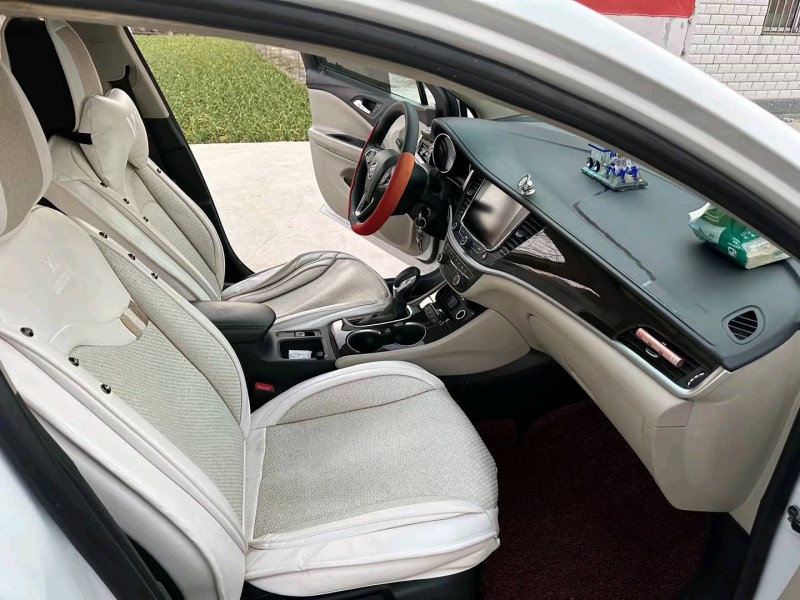 徐州19年别克威朗6