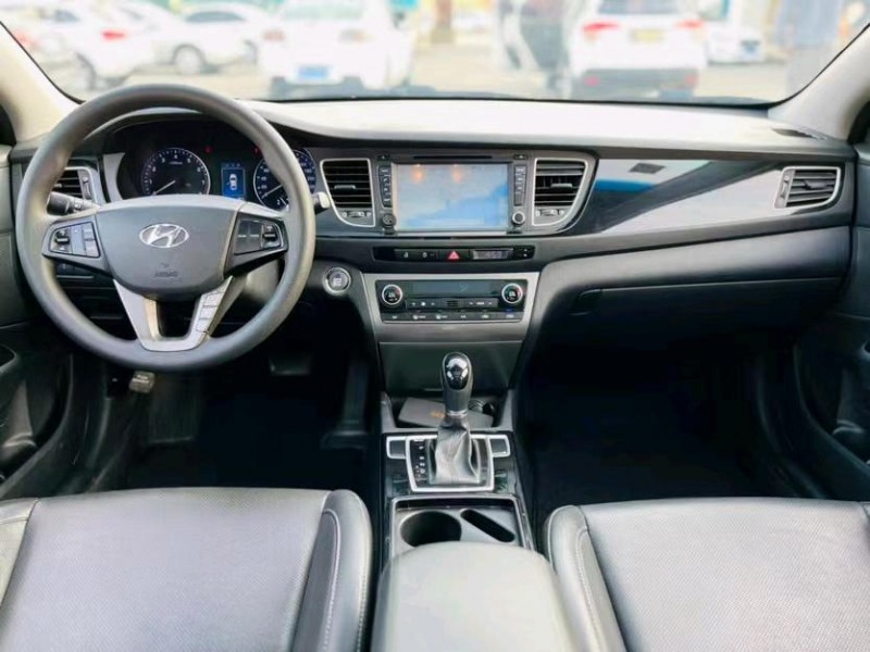 东莞15年现代名图5