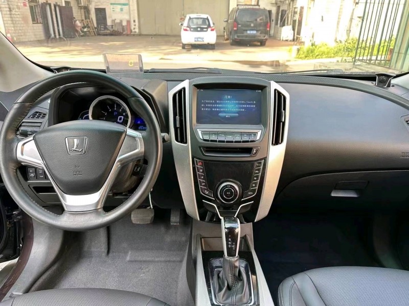 武汉16年纳智捷优6 SUV8