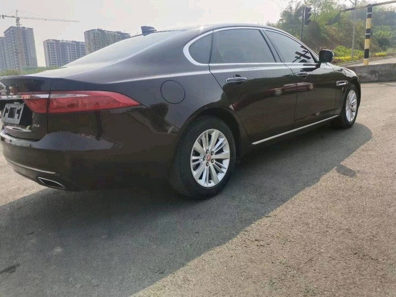 成都17年捷豹XFL7