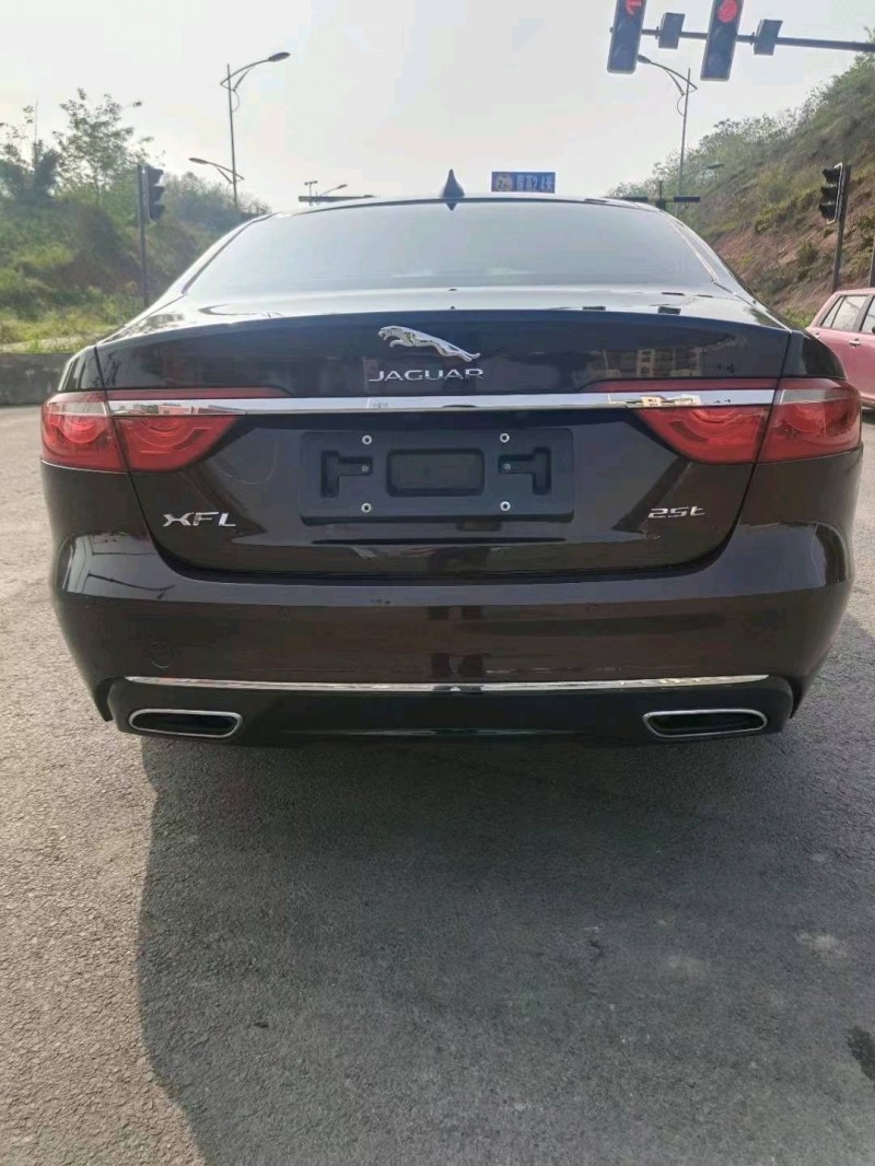 成都17年捷豹XFL8