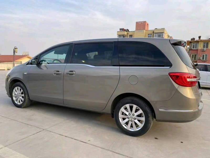 青岛20年别克GL83