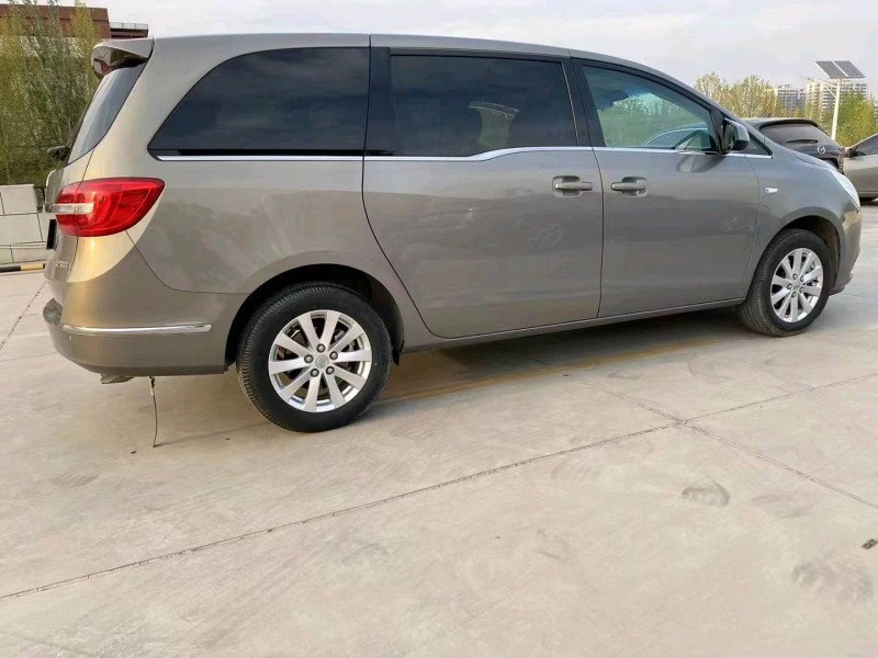 青岛20年别克GL86