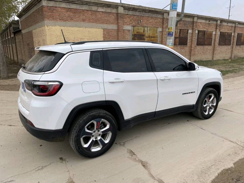 保定20年Jeep指南者7