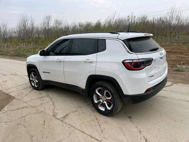 保定20年Jeep指南者8