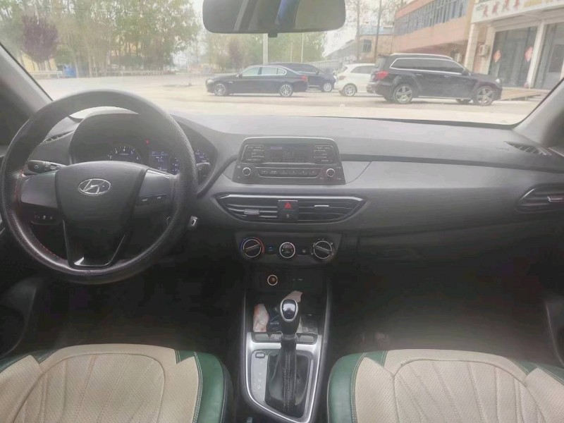 济南20年现代悦动4