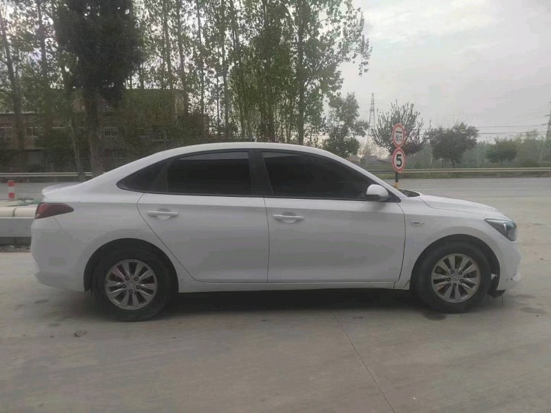 济南20年现代悦动5