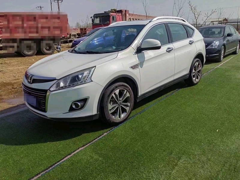 石家庄15年纳智捷优6 SUV4