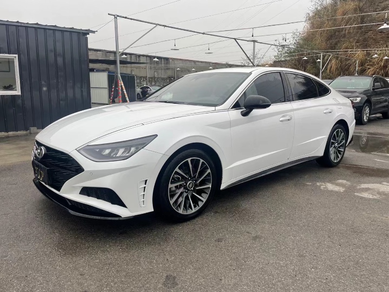 宜昌21年现代索纳塔十3