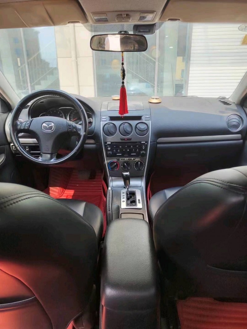 济南15年马自达64