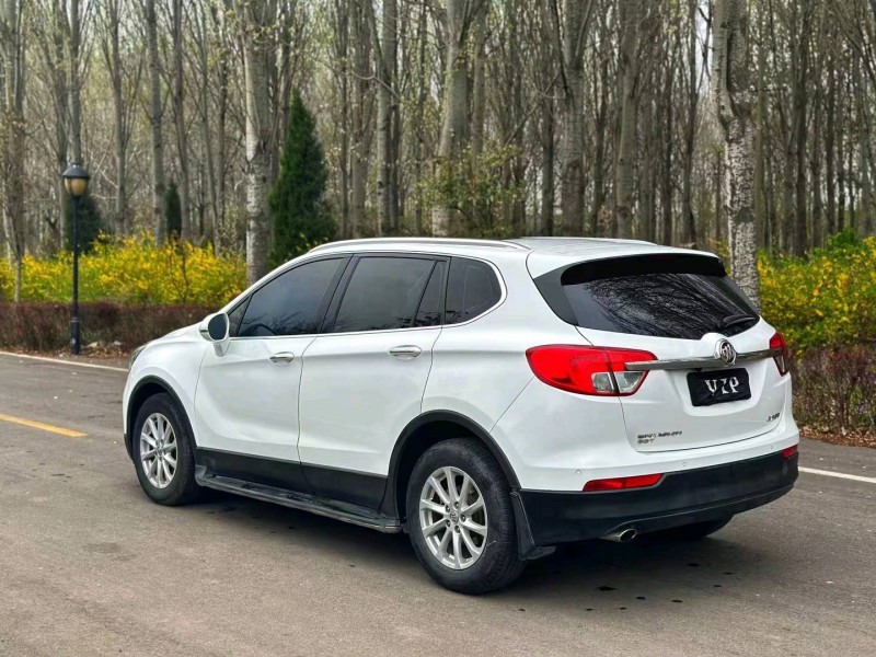 青岛16年别克昂科威5