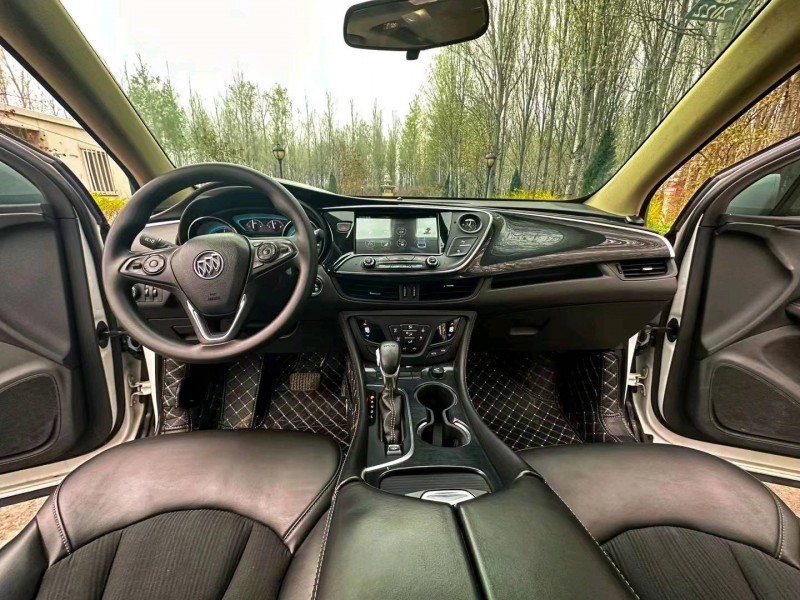 青岛16年别克昂科威9