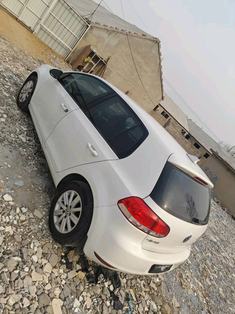 济南14年大众高尔夫8