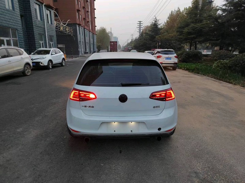 济南17年大众高尔夫9