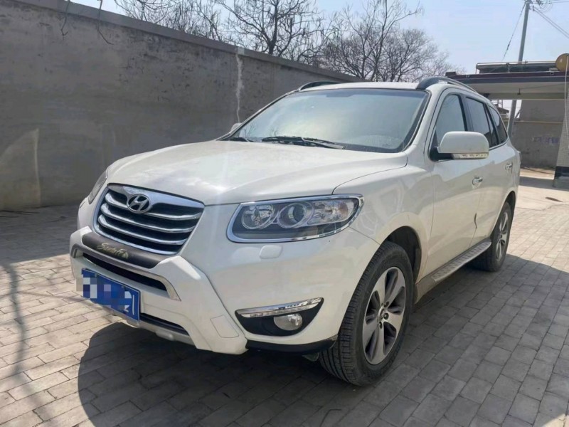 保定12年现代新胜达3