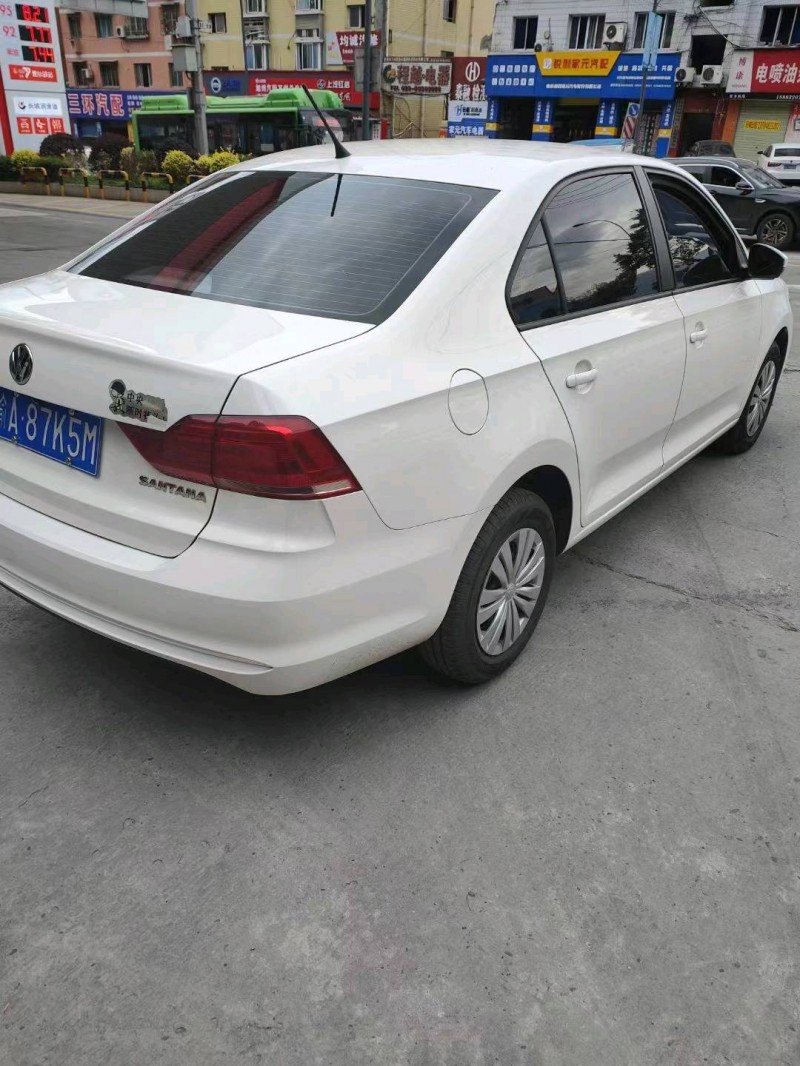宜昌22年大众桑塔纳5