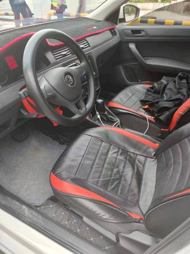 宜昌22年大众桑塔纳8