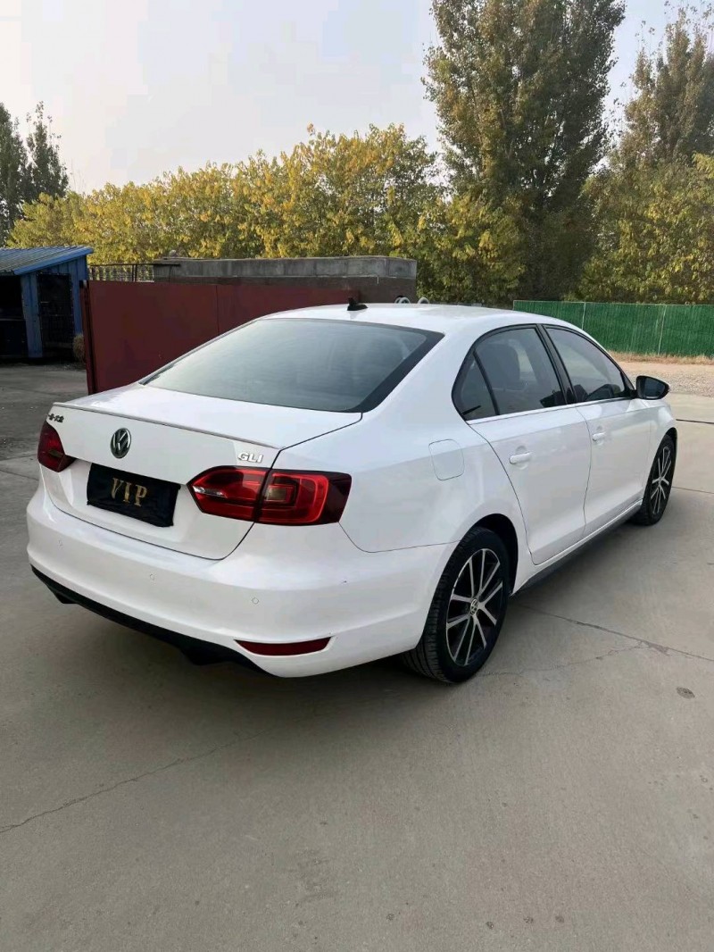 济南14年大众速腾8