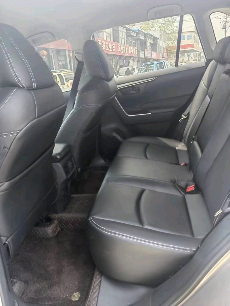 淄博22年丰田RAV4荣放3