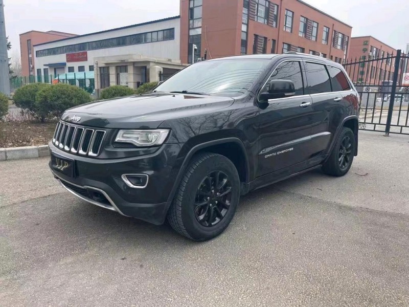 沈阳13年Jeep大切诺基2