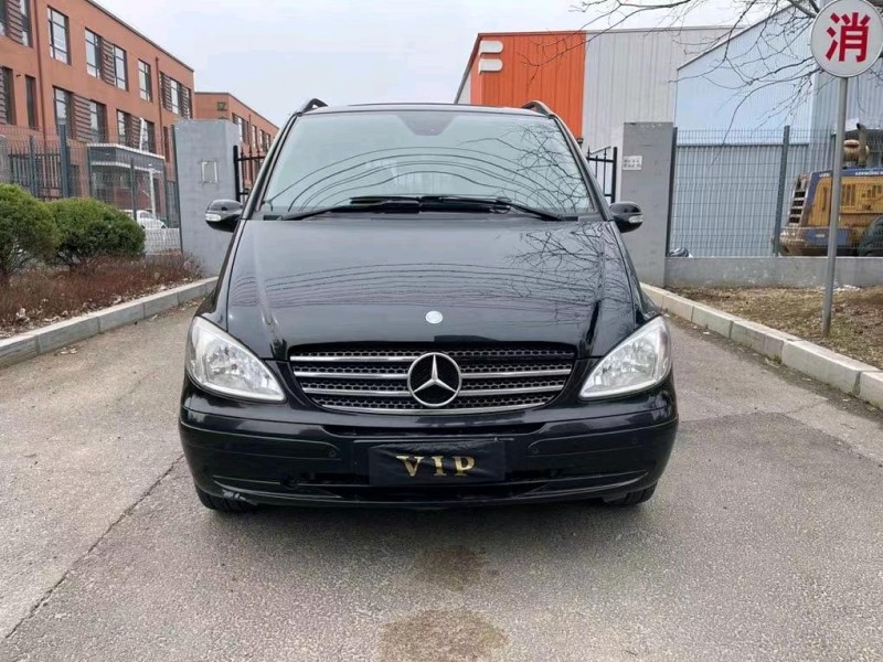 沈阳10年奔驰威霆1