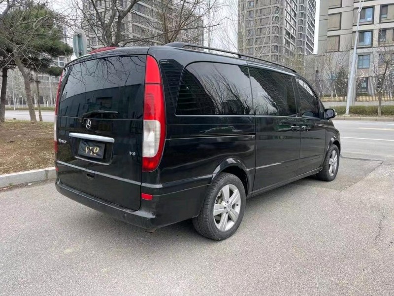 沈阳10年奔驰威霆5