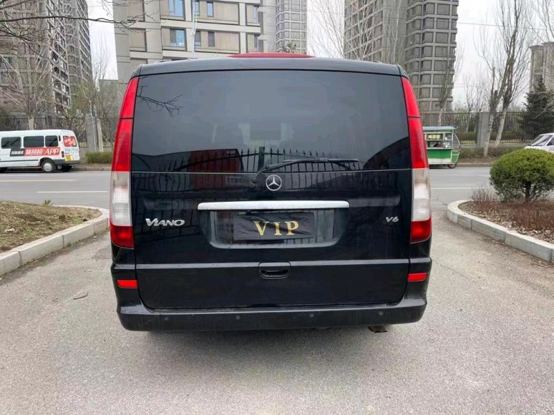 沈阳10年奔驰威霆6